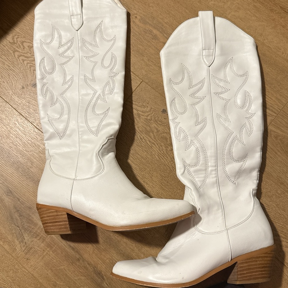 White Leather Cowboy Boots